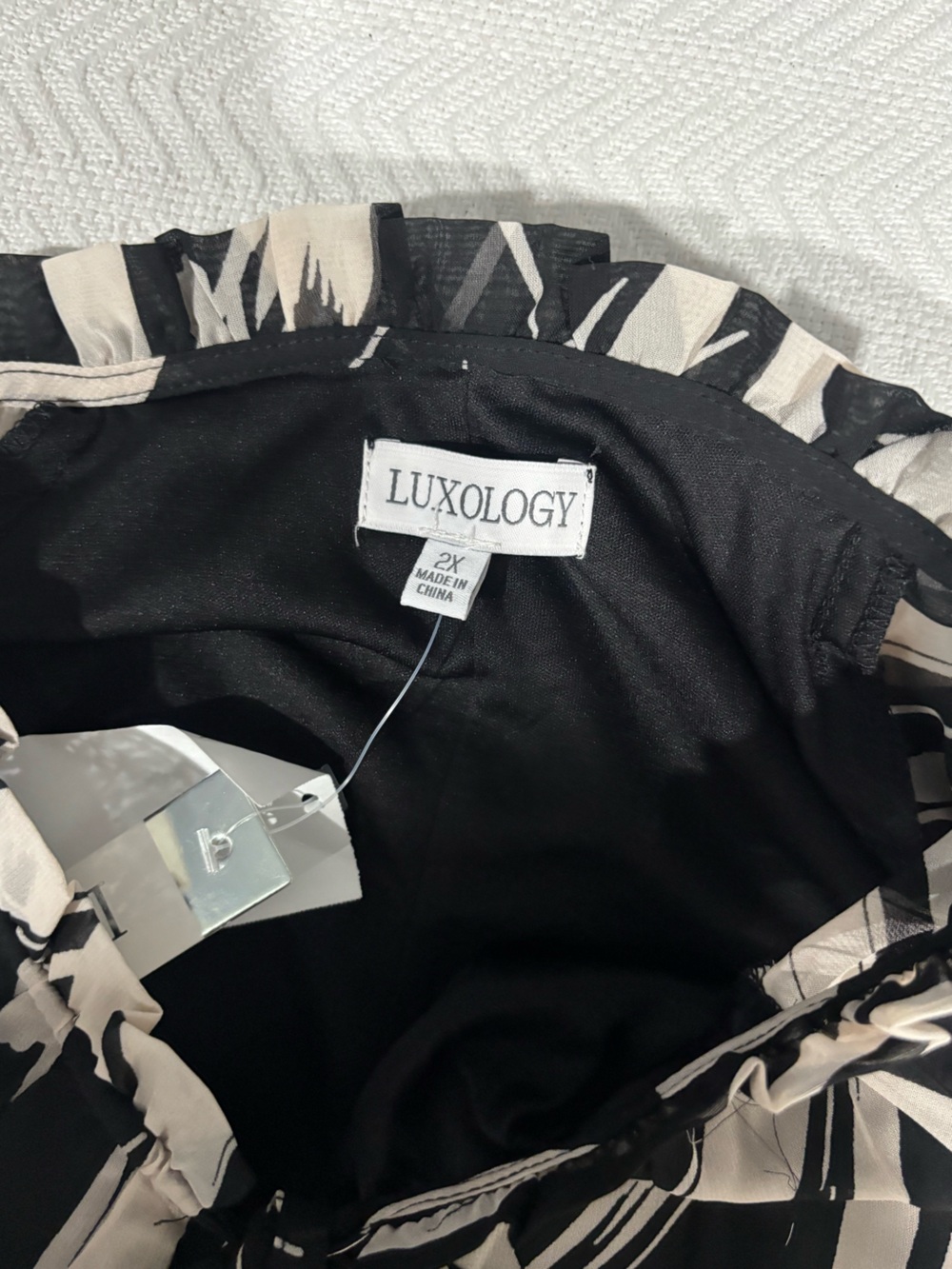 Luxology Black and Cream Long Sleeve Printed A-Line Dress - Picture 5 of 10